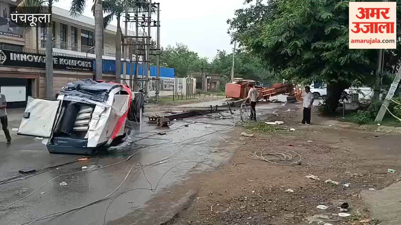 Two People died in crane overturn at Panchkula