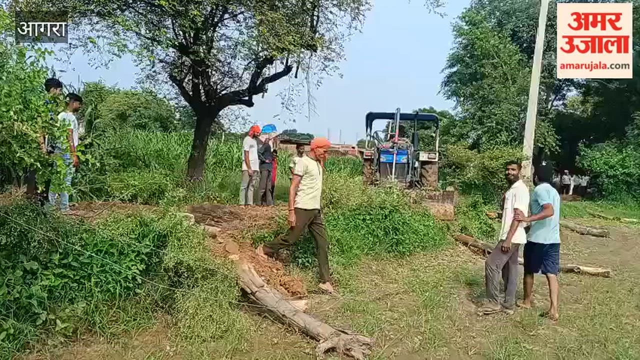 Bulldozer runs on encroachment of Chak Road