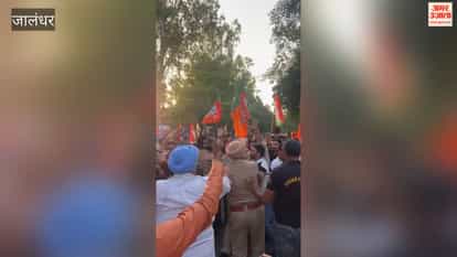 BJP youth staged a strong protest outside Congress Bhawan in honour of Vande Mataram, singing Vande Mataram while standing in the middle of the road.