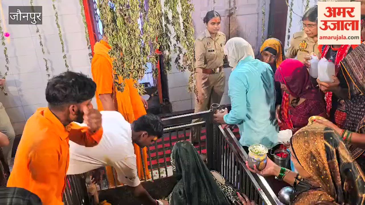 Crowd of devotees surges at Trilochan Mahadev on the third Monday of Shravan