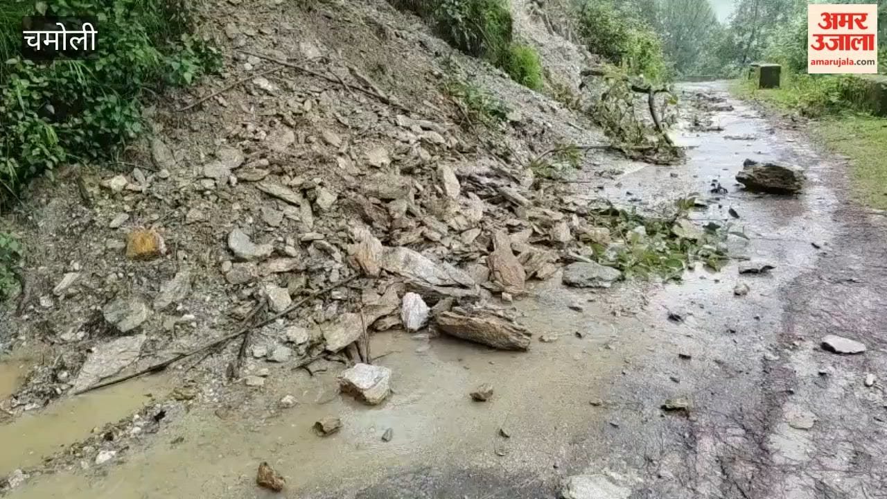Chamoli: Heavy rain wreaks havoc in Tharali roads and pedestrian paths blocked by debris and falling stones