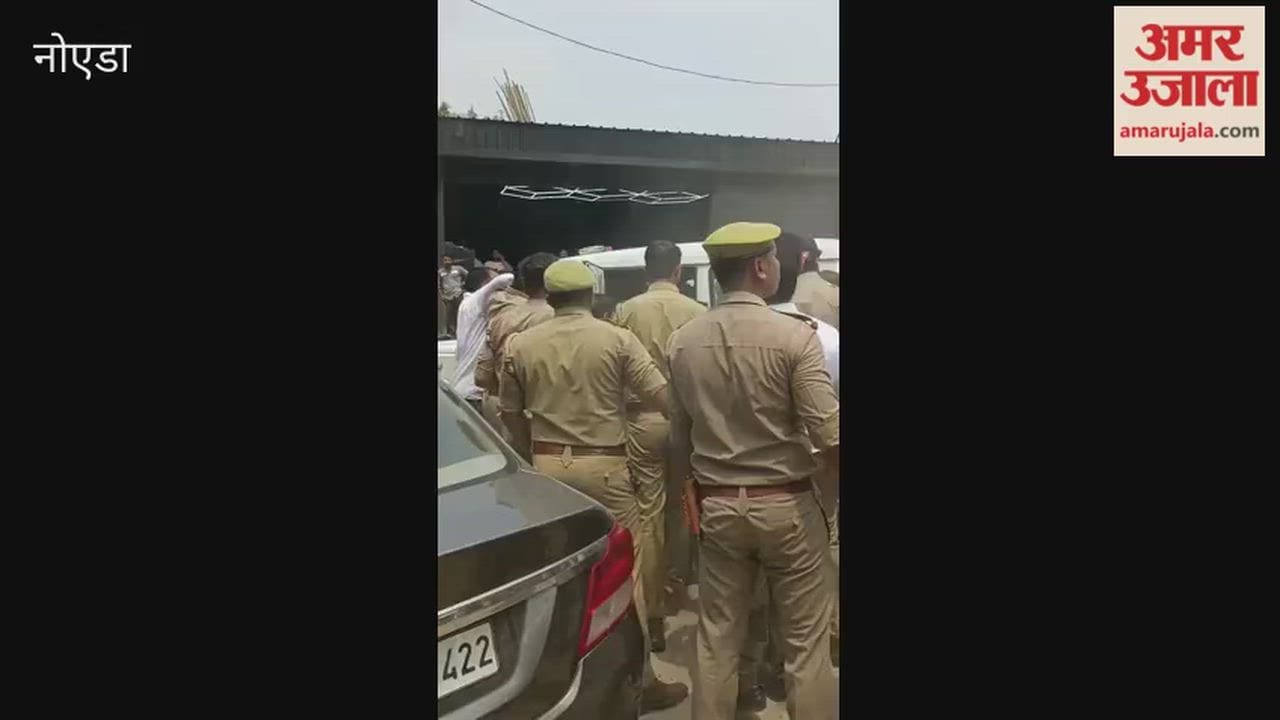 Greater Noida Hundreds of farmers marched towards Authority and courted arrest