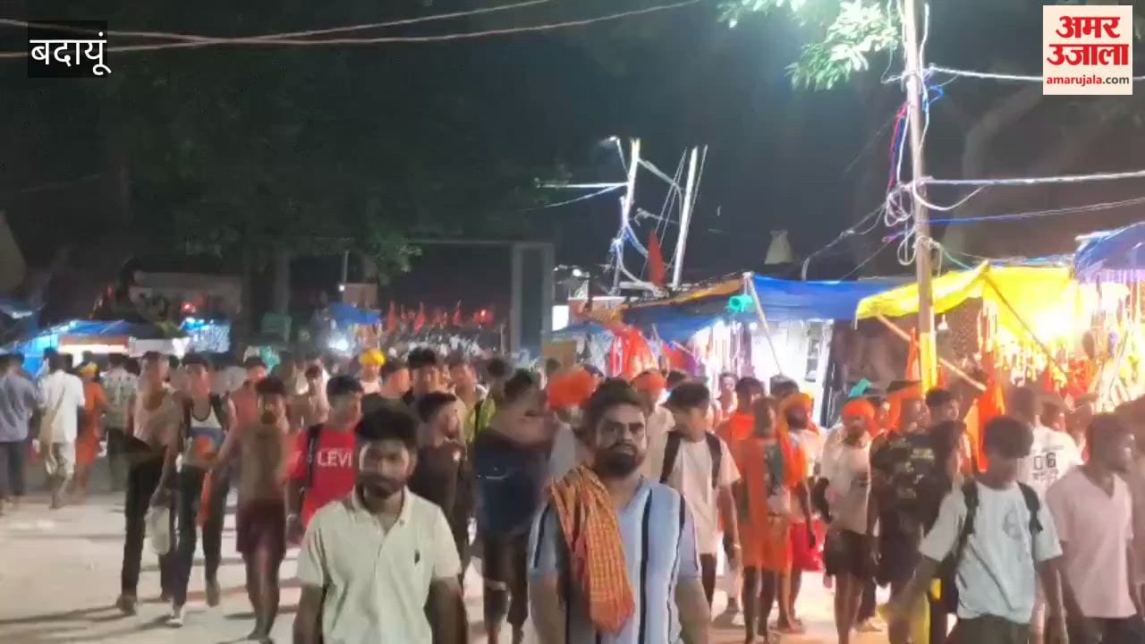 Crowd of devotees thronged the Kachhla Ganga Ghat in Badaun