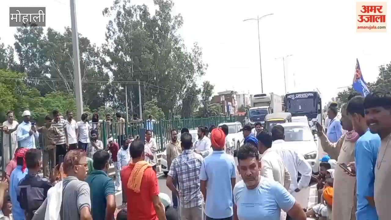 Highway blocked in Lalru over demand to arrest rape accused; queues of vehicles formed.