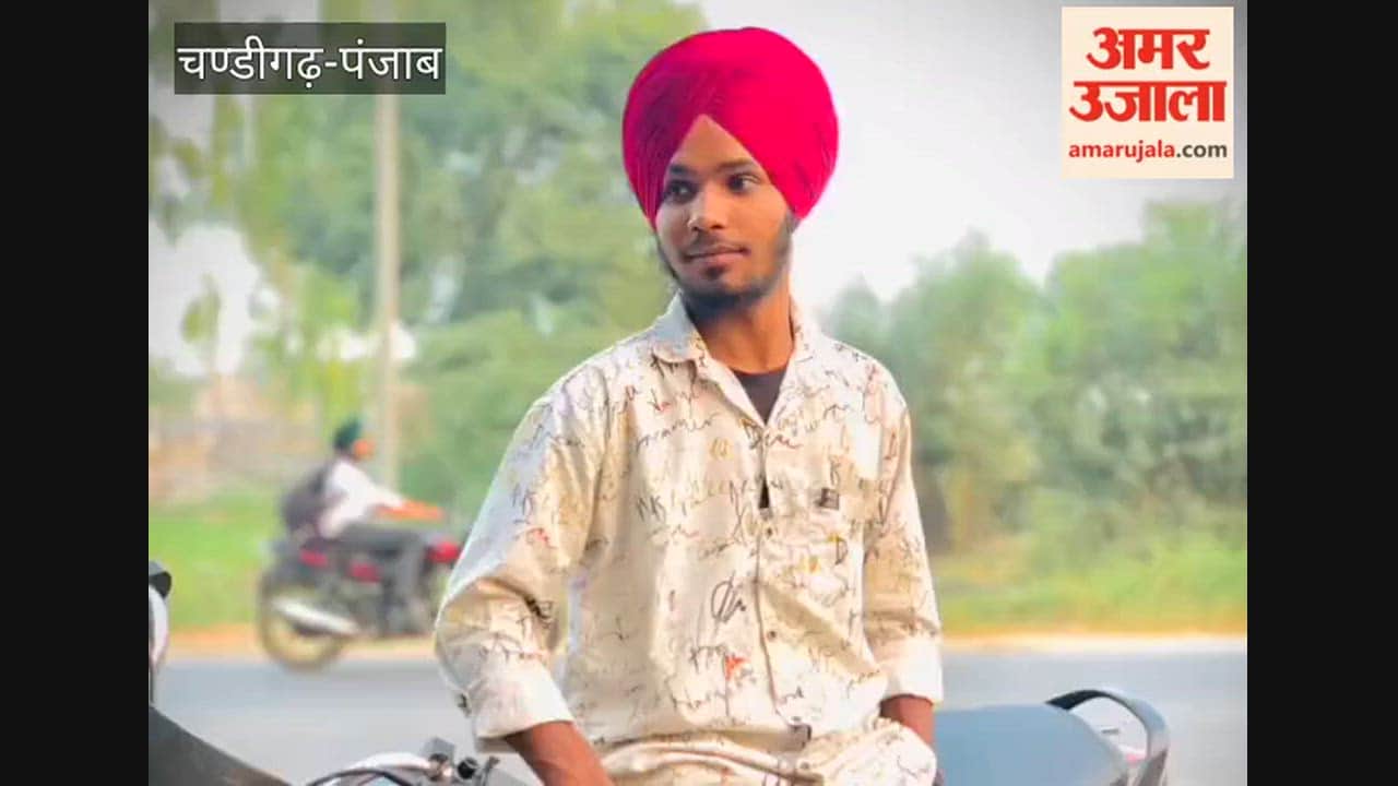 Two youths from Moga died in a road accident while returning from the Mata Chintpurni fair.