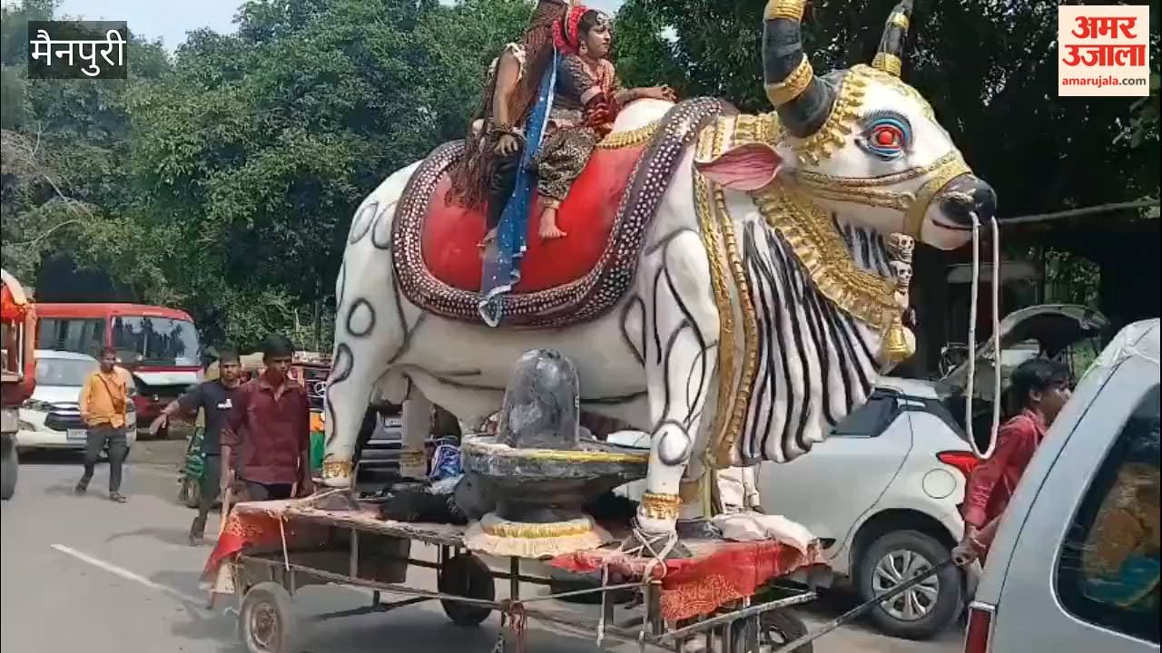 Kanwar Yatra was carried out with great pomp and show, tableaux captivated the hearts.