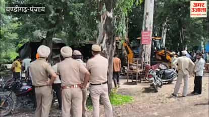 UBDC removes illegal encroachments from Doab Canal banks