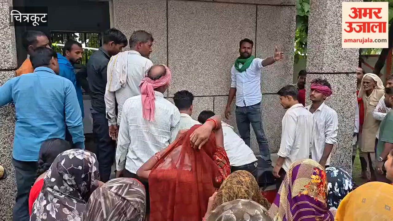Chitrakoot: Youth on motorcycle dies after being hit by a truck