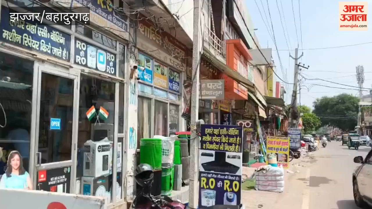 90 shopkeepers running businesses for three decades making rounds of offices for ownership rights; Education Department's NOC proves to be a hurdle.