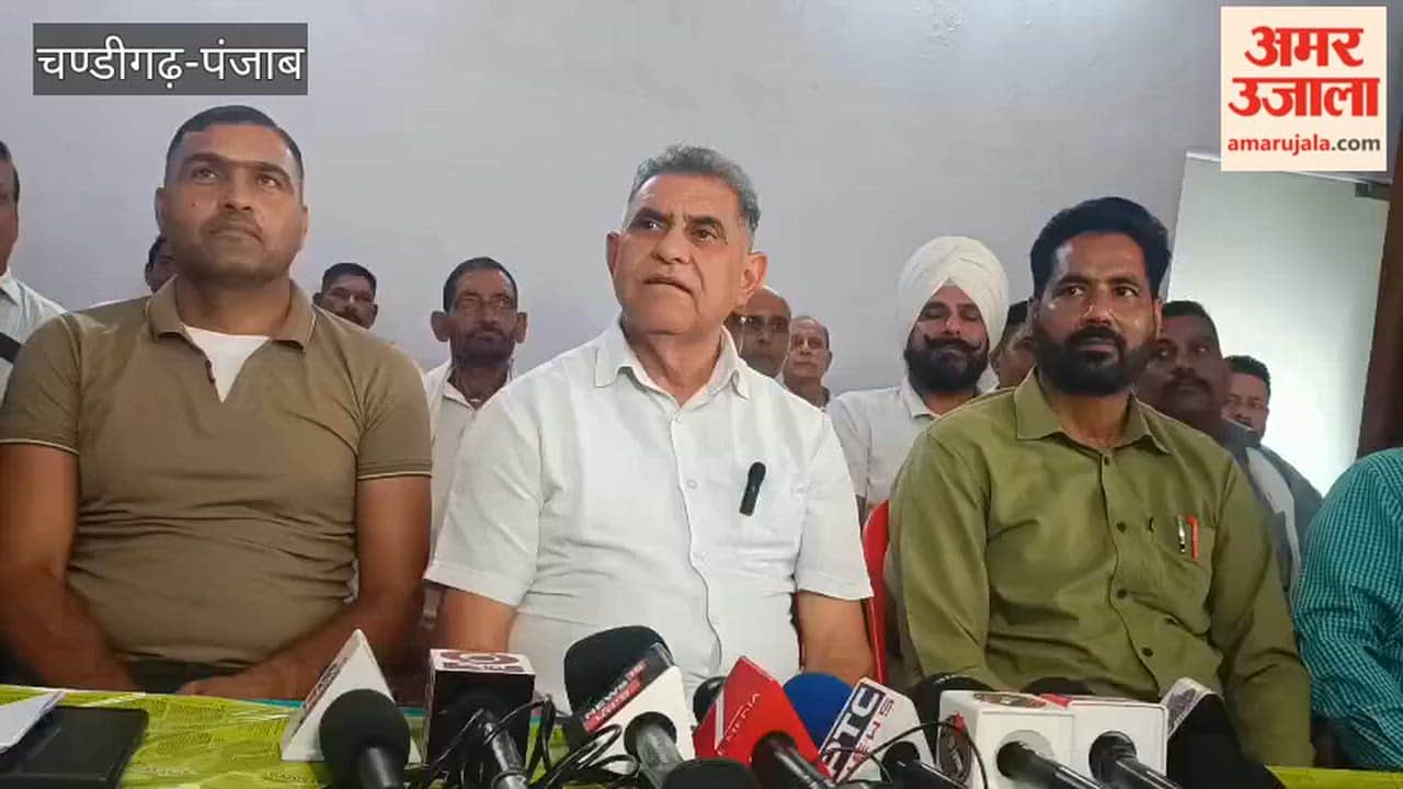 BJP leader Sushil Kumar Pinky has launched a campaign against illegal mining and overloaded tipper trucks.
