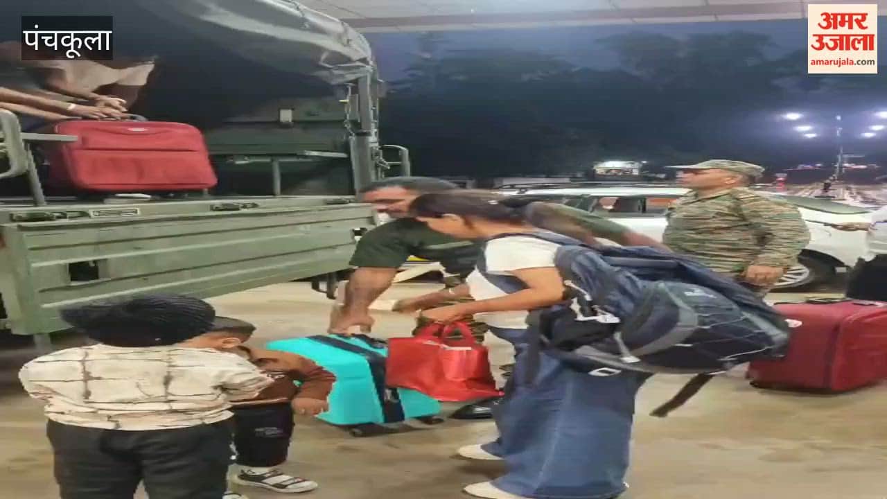 Train halted on Kalka-Shimla rail section due to debris fall.