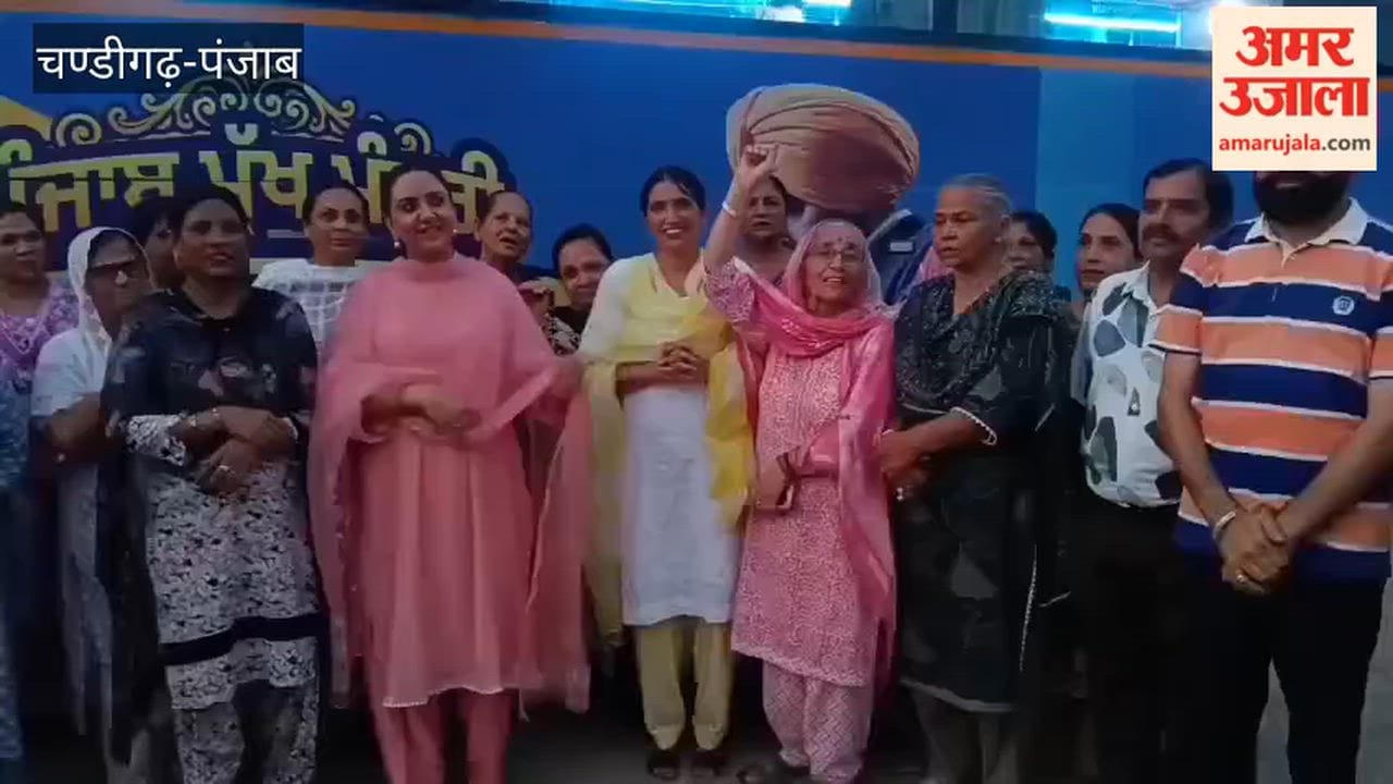 First pilgrimage bus departs from Moga for Haridwar-Rishikesh; a group of 36 devotees sets off.