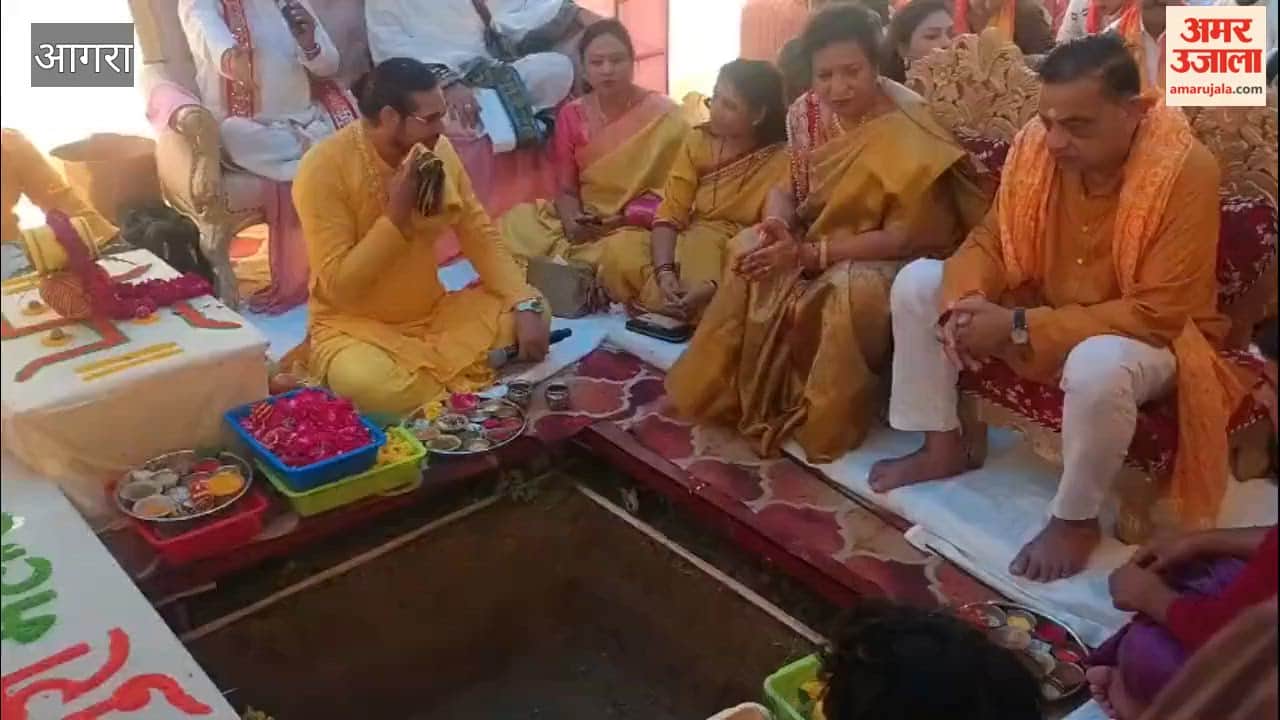 Preparations for Shri Janakpuri Festival have begun.