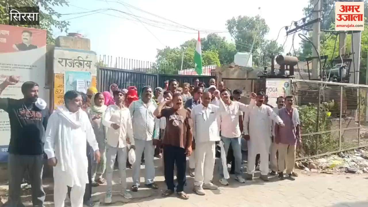 Two-hour lockout at Sirsa Municipal Council; employees stage protest.