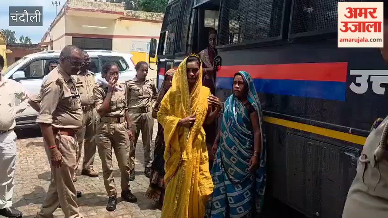 Women tell MP Police got outsiders to beat us up in chandauli