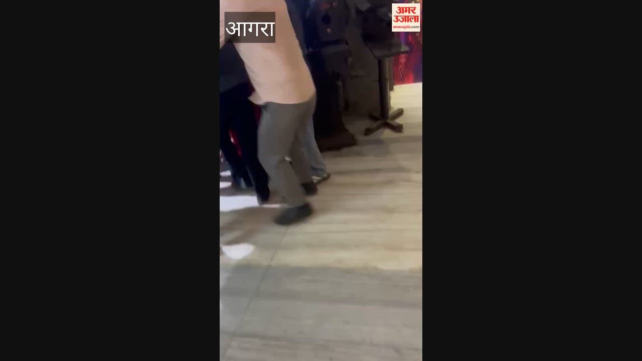 Canteen staff beat up audience members at shree talkies in agra