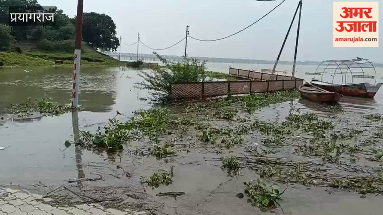 The water levels of the Ganga and Yamuna rivers are continuously rising in Prayagraj, causing water to inundate the low-lying areas along the banks.
