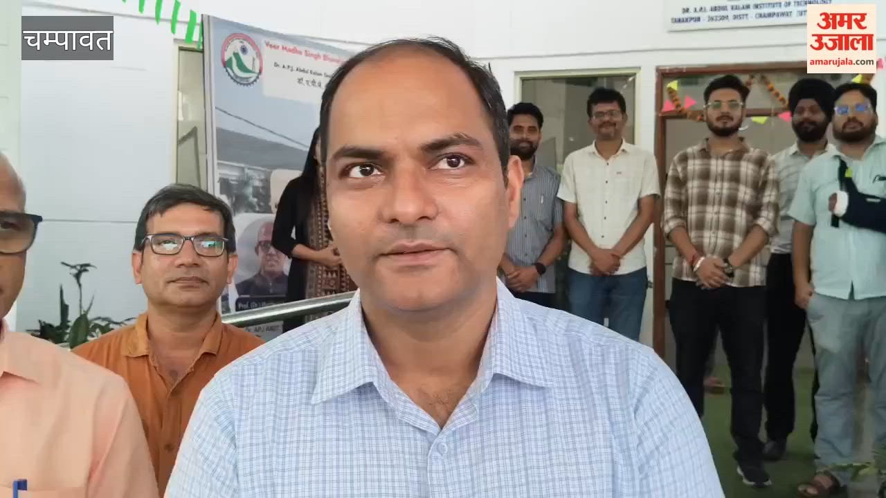 DM Manish Kumar gave a lecture to B.Tech students on the role of engineers in social development