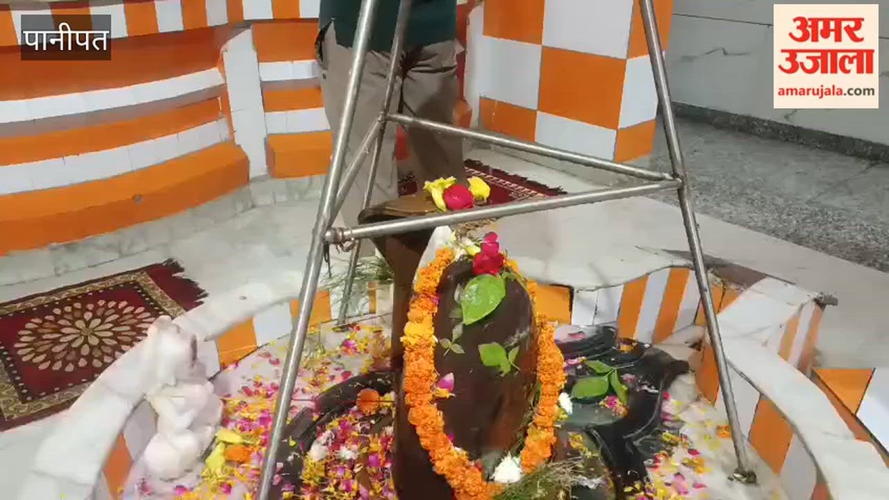 Friday in Sawan: Devotees flocked to temples in Panipat at the crack of dawn, offering special prayers at shrines dedicated to the Goddess and Lord Shiva