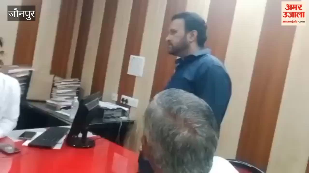 Uproar at Jaunpur ARTO office after ₹50,000 demanded for registration