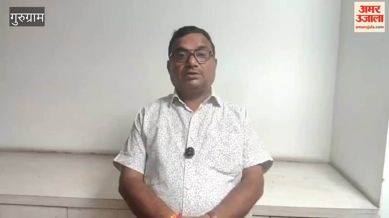 Patwaris stage two day sit in Gurugram demand resolution of flaws in new portal