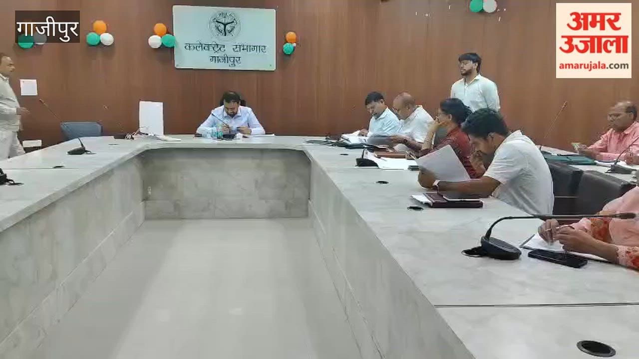 DM reviews development works and public amenities in civic bodies