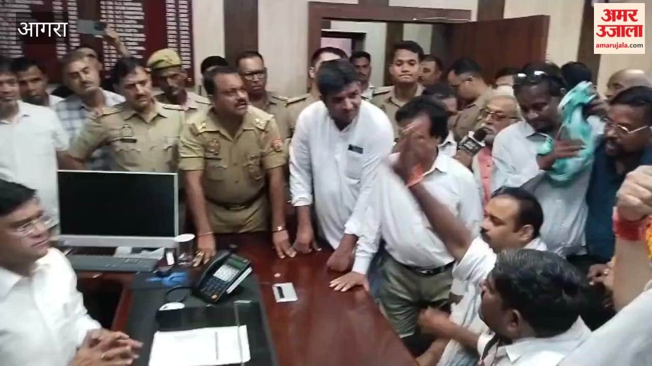 Congress members protest at SN Medical College following death of child umer