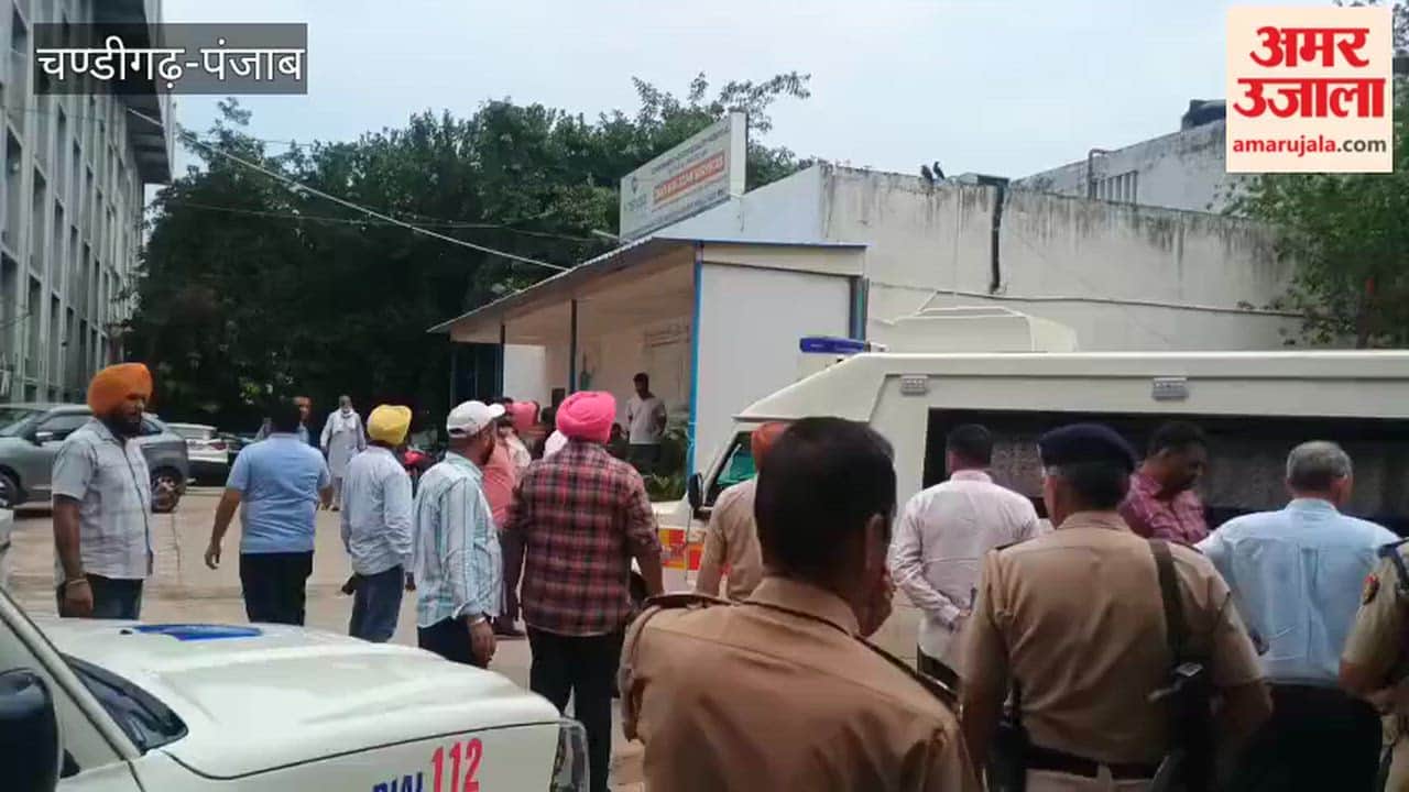 The body of the deceased, Ajay Gill, was handed over to his family members after the post-mortem