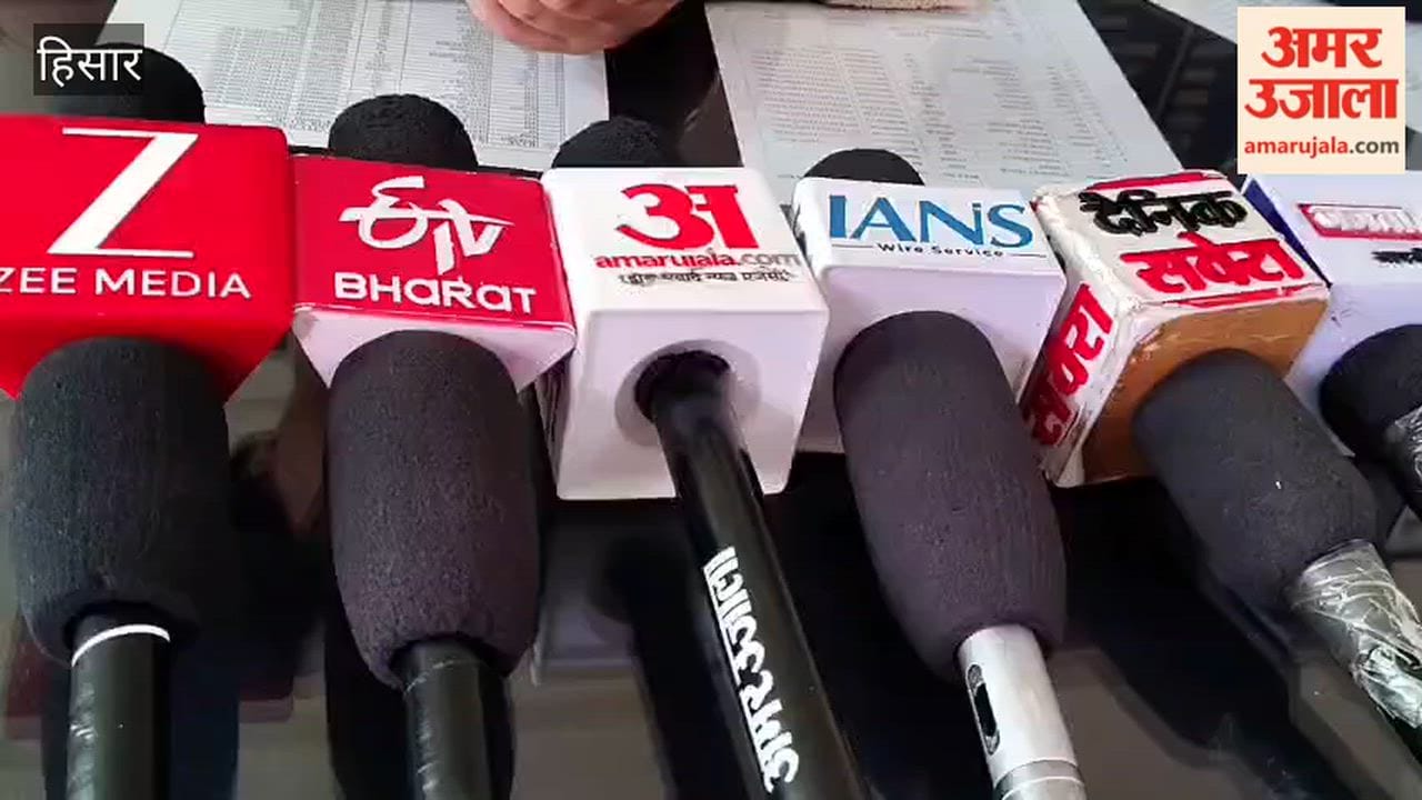 Hansi: Amid the sanitation workers' strike, the administration makes a major claim; ADC Lakshit Sarin stated that the government has accepted the workers' demands and the sit-in is expected to end by evening