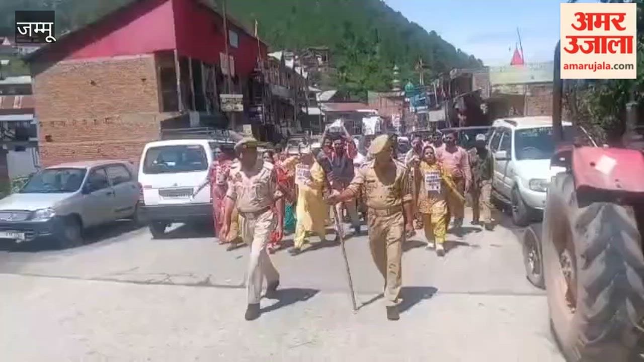 eople take to the streets to seek justice for an innocent girl from Kishtwar