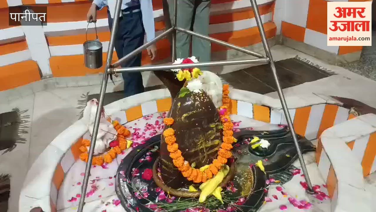 A surge of faith swept through temples on the last Tuesday of Sawan; chants hailing Lord Shiva and Lord Hanuman echoed all around.