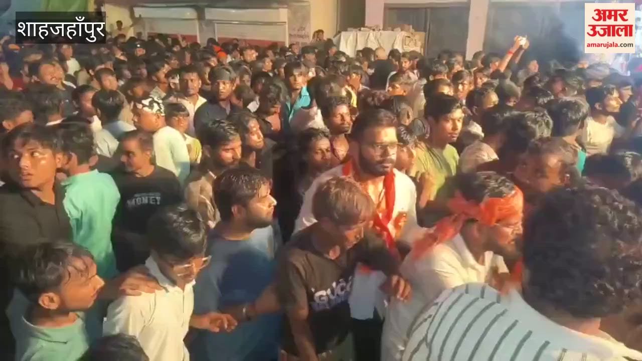 Devotees throng Shiva Baraat tableaux captivate hearts in Shahjahanpur