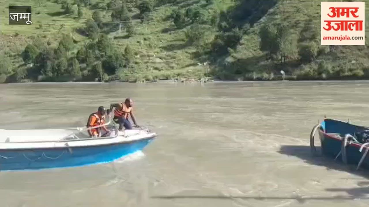 Sand-extraction boat swept away in Chenab; SDRF rescues person 3 km downstream.