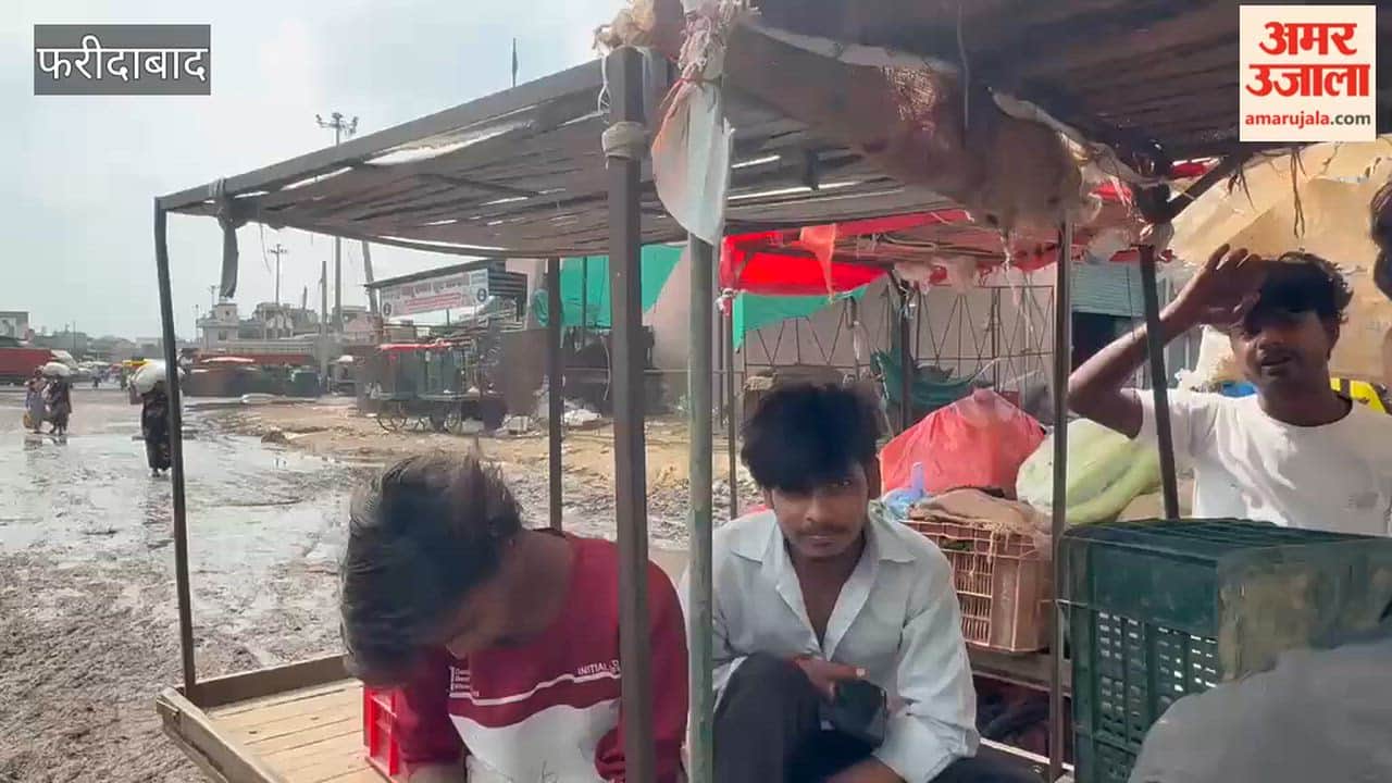 Waterlogging wreaks havoc at Faridabad's Dabua Mandi; shopkeepers distressed