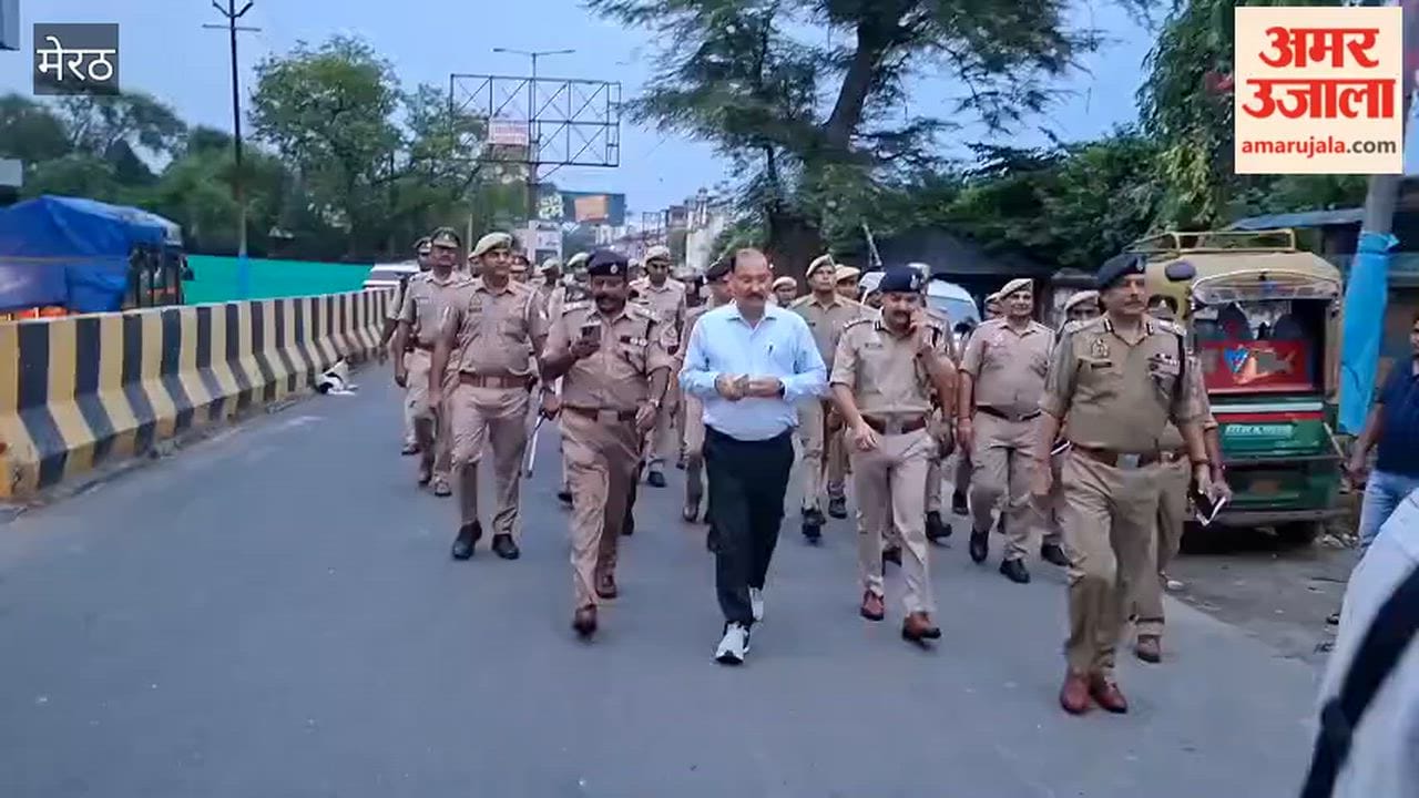 ADG and DIG conducted a foot march; they were welcomed with a shower of flowers.
