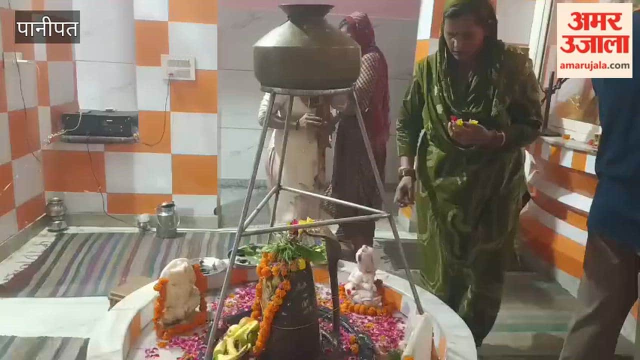 Crowds of devotees gather at Shiva temples in Panipat for *Jalabhishek* on the last Monday of the month of Sawan.