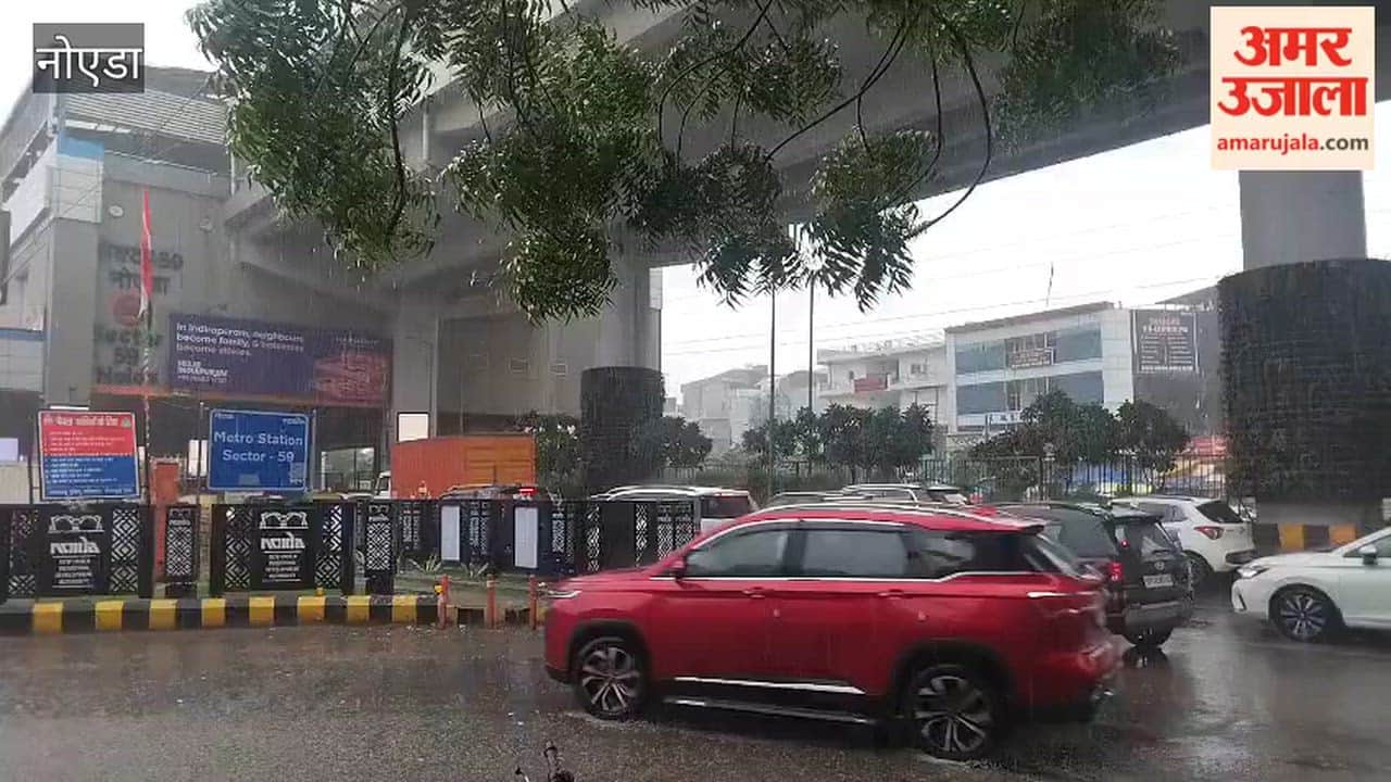 Rain causes waterlogging in several areas of Noida