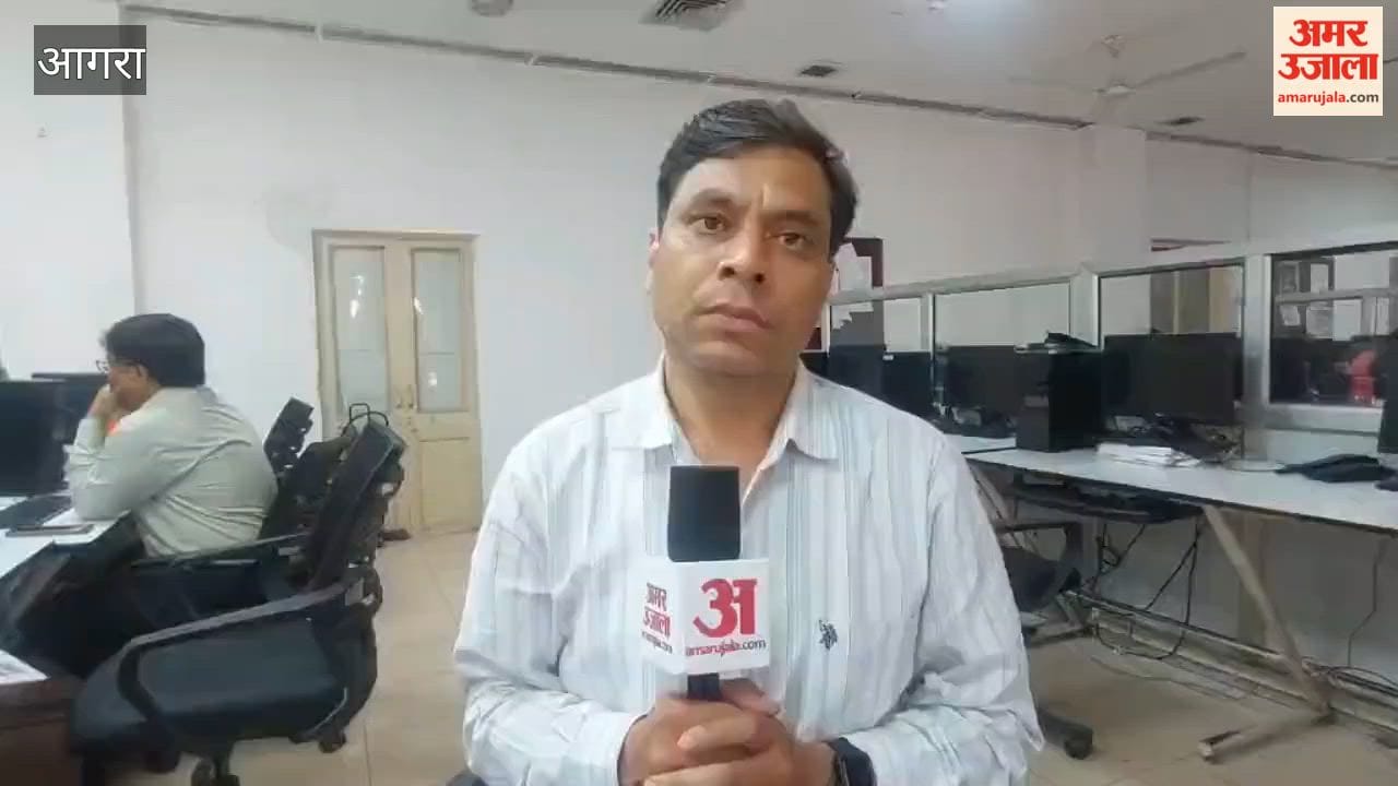 Operator and constable beaten up for protesting the thrashing of a voiceless dog.