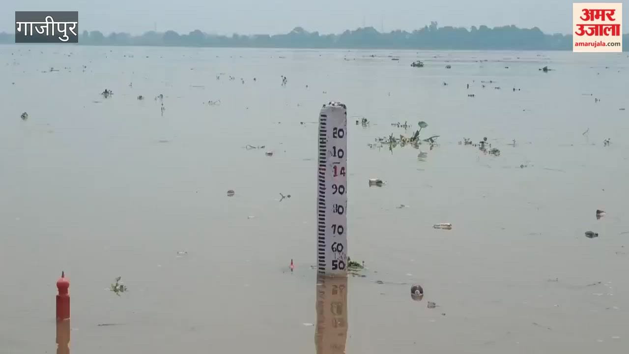 Ganga water level stable in Ghazipur but water spreading into low-lying areas
