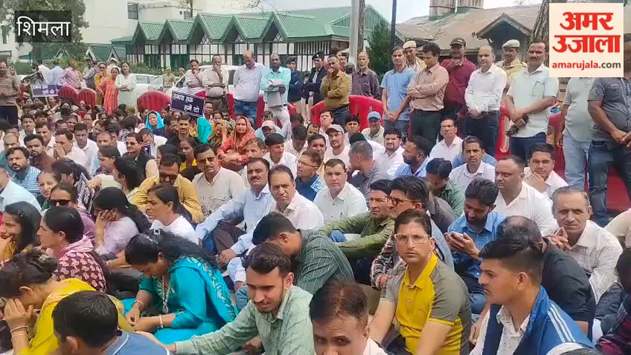 gram rozgar sevak protest chaura maidan shimla da salary demands
