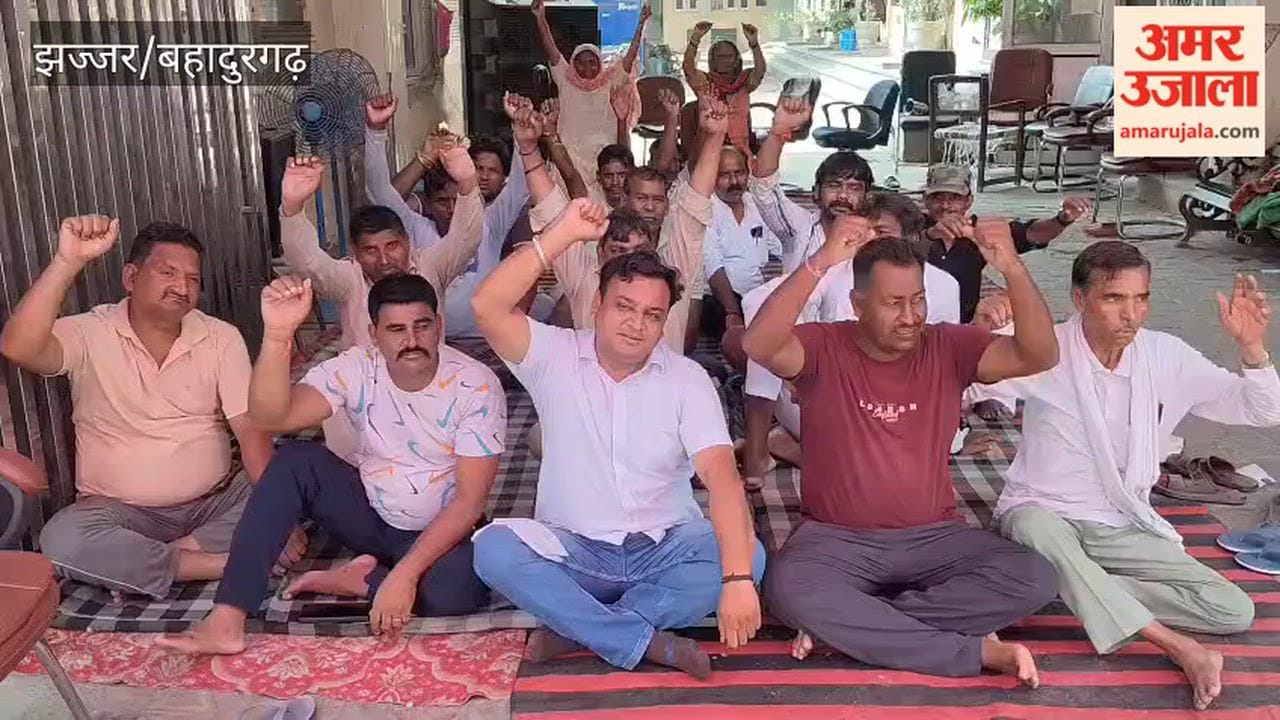 Sanitation workers' strike in Bahadurgarh continues for the 23rd day; contractual workers extend support.