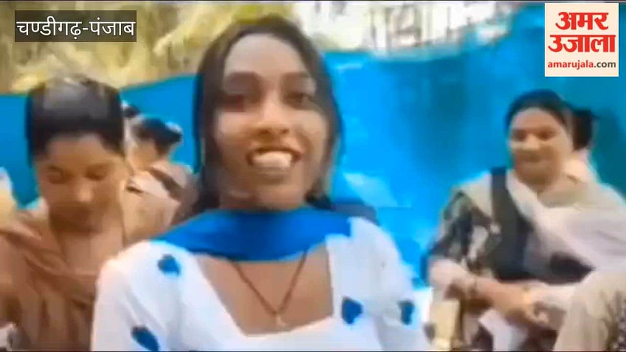 Sisters arrived at Ferozepur Jail on Raksha Bandhan and tied rakhis on their brothers' wrists.