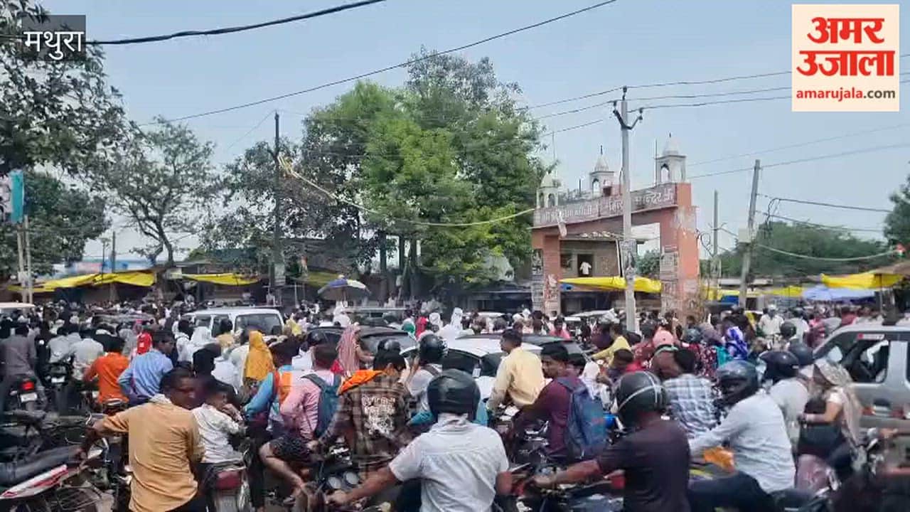 Two-Kilometre Traffic Jam Disrupts Raksha Bandhan Travel Between Awarni and Narhauli