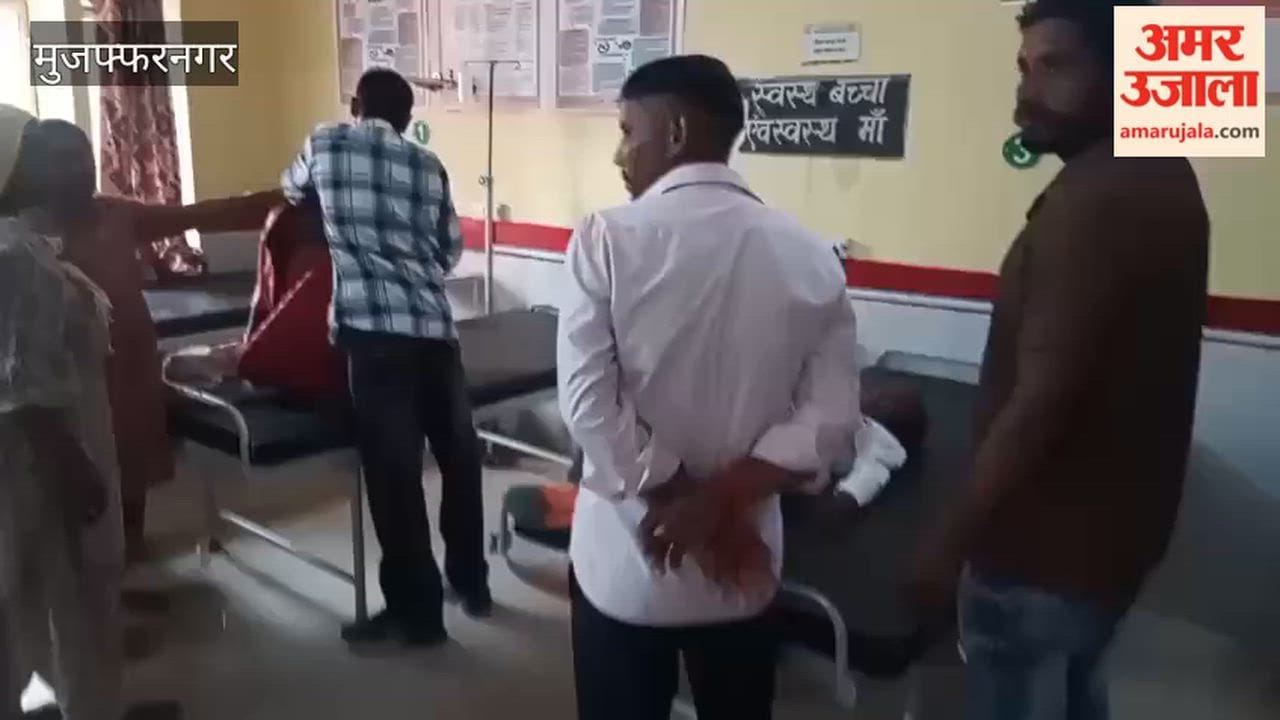 Muzaffarnagar: Bike hits divider; two children killed, parents and son injured.