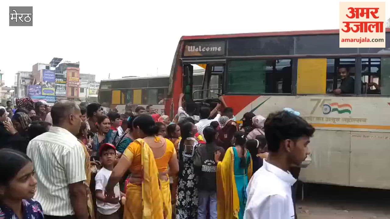 Meerut: Crowds throng Sohrab Gate Depot on Raksha Bandhan; chaos ensues.