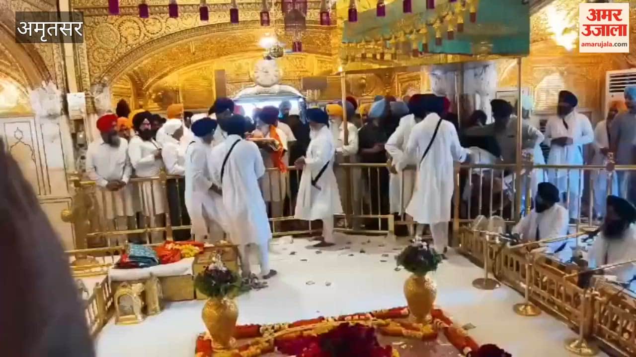Sukhbir Badal paid obeisance at Sri Harmandir Sahib along with his wife, Harsimrat Kaur Badal.