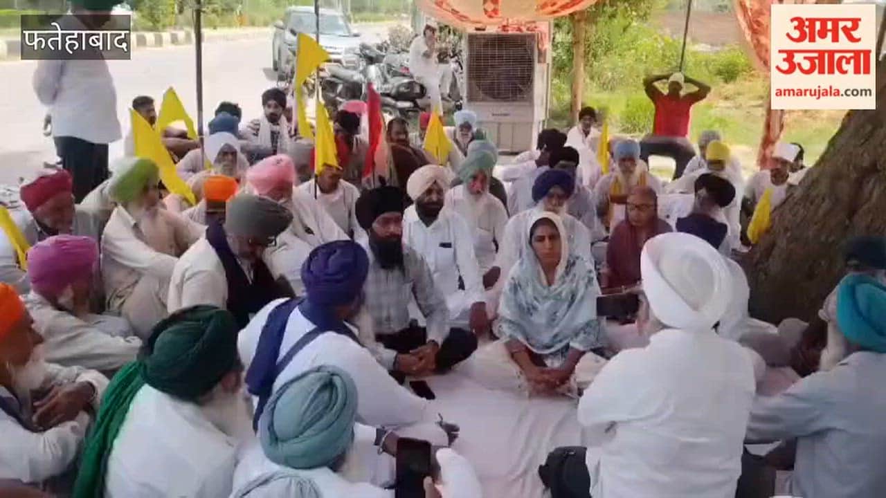 Sit-in protest over the release of imprisoned Sikhs continues for the second day in Tohana, Fatehabad.