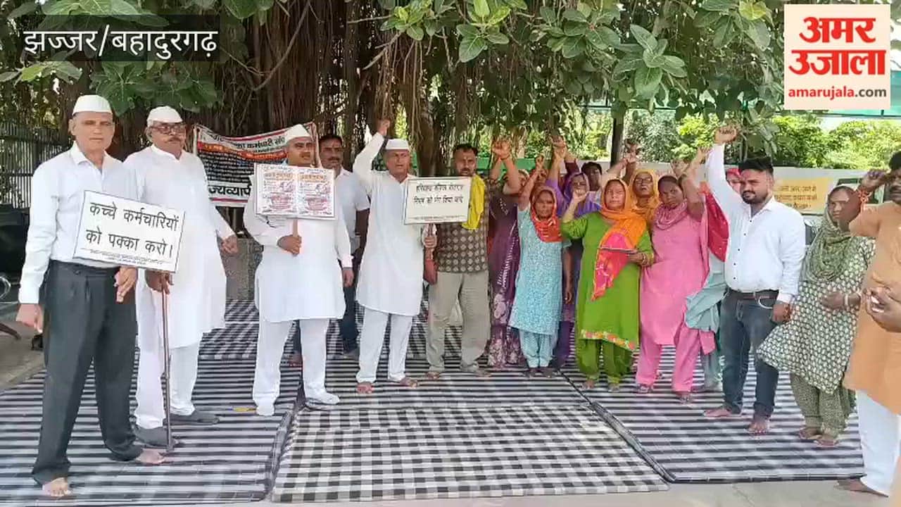 Jhajjar sanitation workers celebrated the festival of Raksha Bandhan at the protest site.