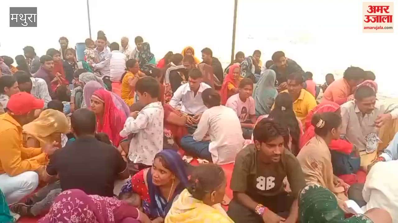 Sisters tied Raksha Sutra on wrists of their brothers imprisoned in jail