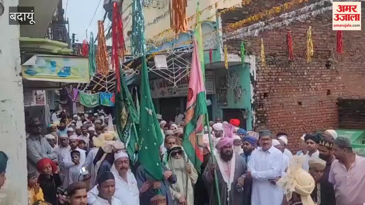 Juloos-e-Mohammadi taken out with grandeur in Badaun